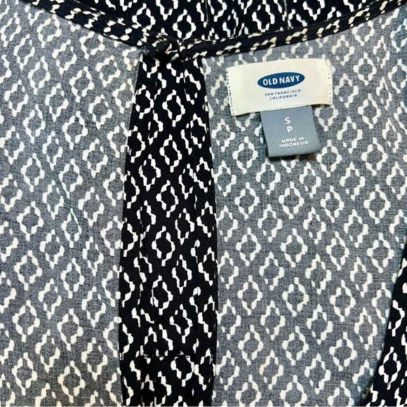 OLD NAVY Romper Jumper Pockets One Piece Black and White Size Small - Picture 6 of 8